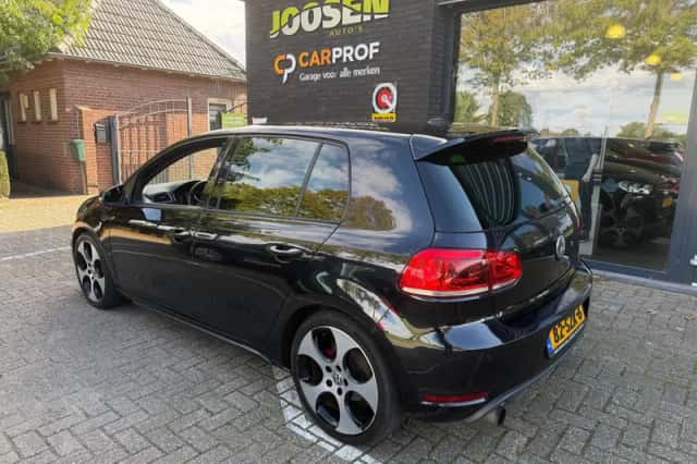 Volkswagen Golf (2012) thumbnail 6