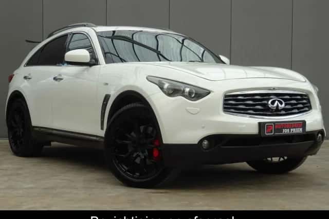 Infiniti FX (2010) thumbnail 1