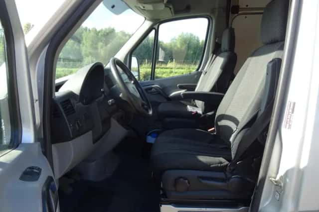 Mercedes-Benz Sprinter (2014) thumbnail 3