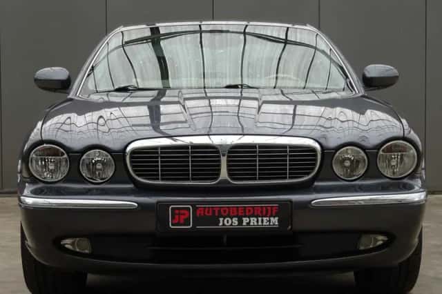 Jaguar XJ (2003) thumbnail 5
