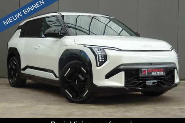 Kia EV3 (2025) thumbnail 1