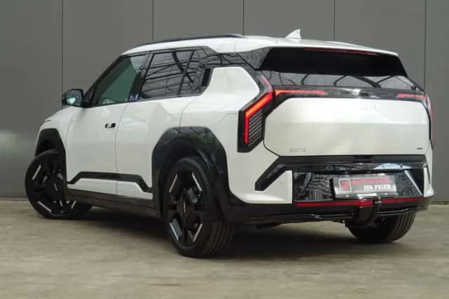 Kia EV3 (2025) thumbnail 2