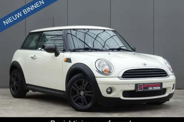 MINI One (2010) thumbnail 1