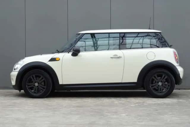 MINI One (2010) thumbnail 6