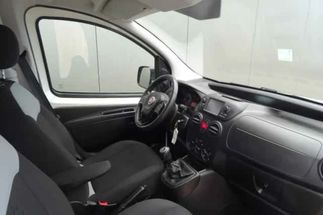 Fiat Fiorino (2020) thumbnail 3