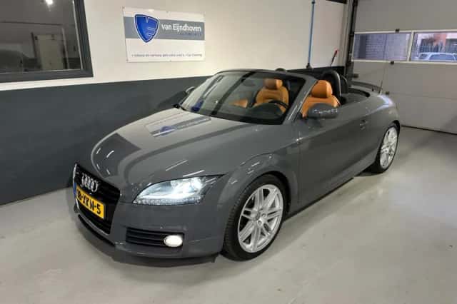 Audi TT (2012) thumbnail 6