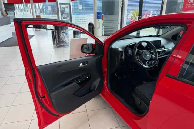 Kia Picanto (2021) thumbnail 5