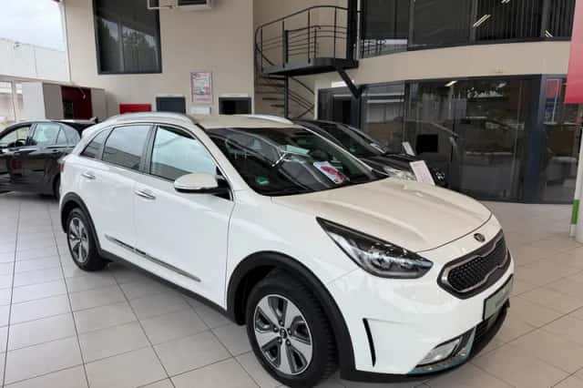Kia Niro (2017) thumbnail 1