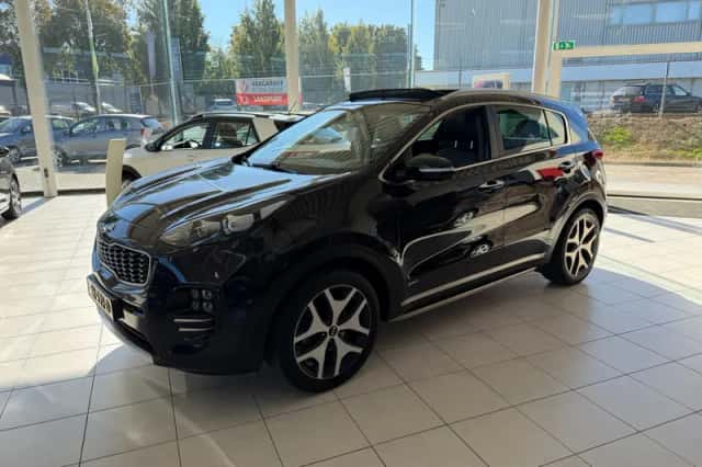 Kia Sportage (2016) thumbnail 3