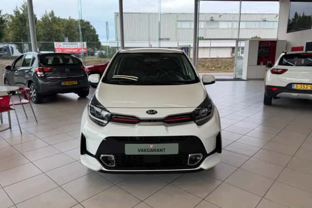 Kia Picanto (2021) thumbnail 2