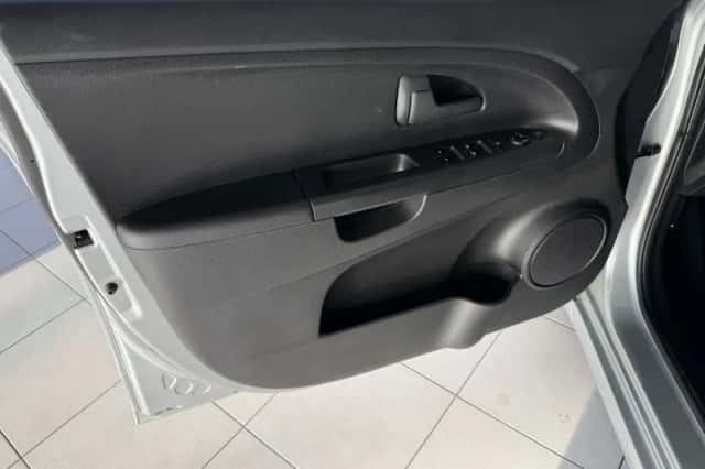 Kia Venga (2018) thumbnail 6