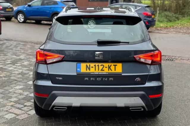 SEAT Arona (2019) thumbnail 4