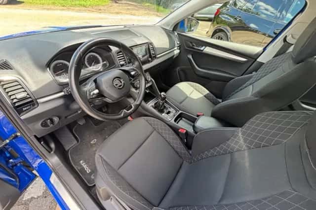 Škoda Karoq (2022) thumbnail 2