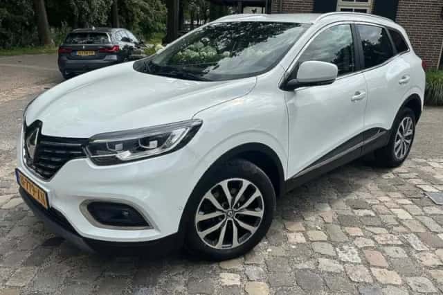 Renault Kadjar (2022) thumbnail 1