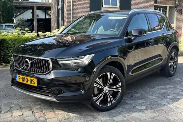 Volvo XC40 (2022) thumbnail 1
