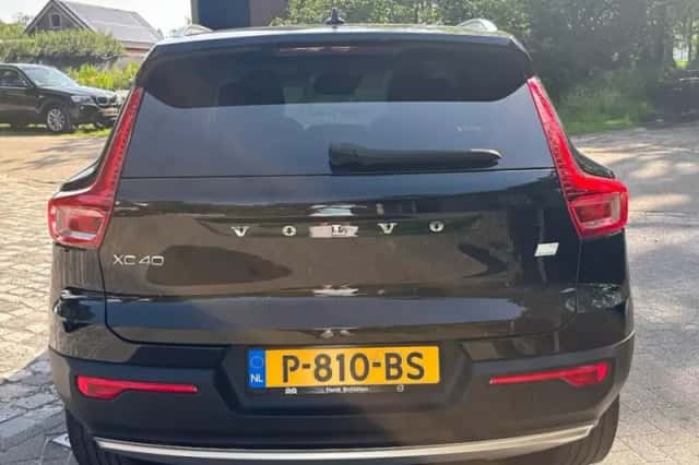 Volvo XC40 (2022) thumbnail 4