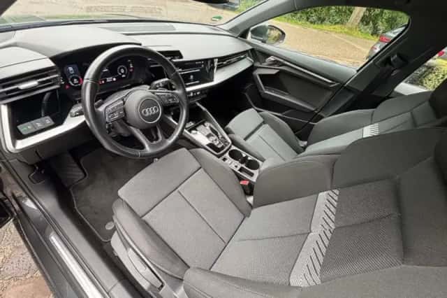 Audi A3 (2021) thumbnail 2