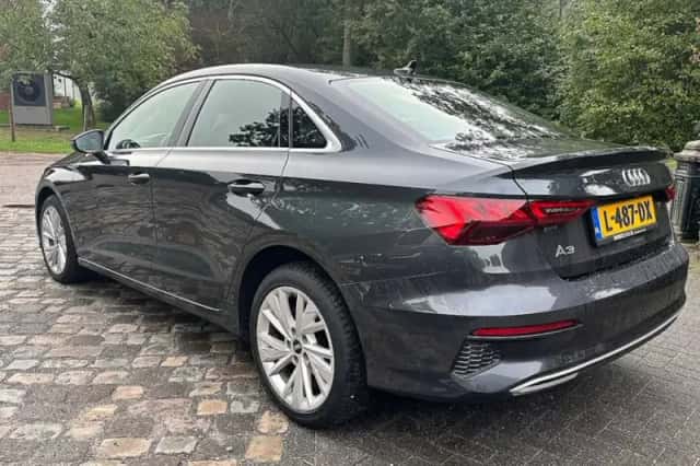 Audi A3 (2021) thumbnail 3
