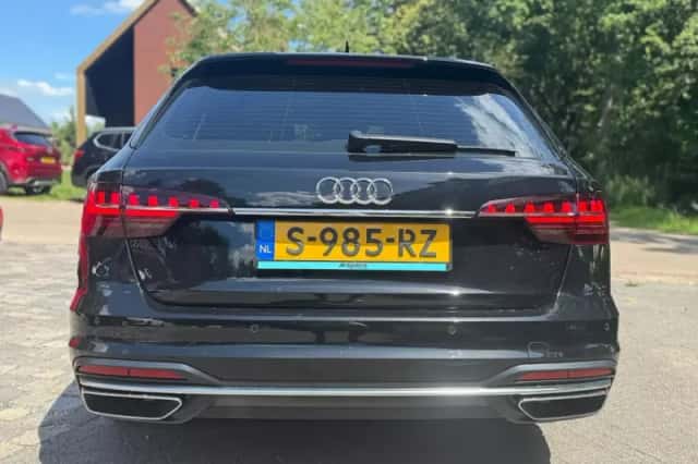 Audi A4 (2023) thumbnail 6