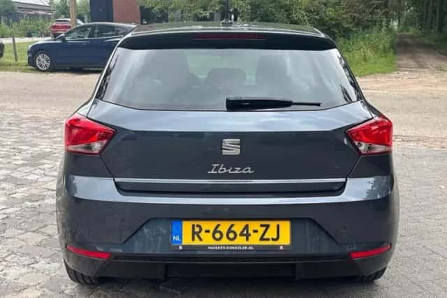 SEAT Ibiza (2023) thumbnail 4