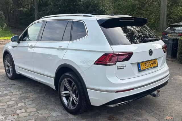 Volkswagen Tiguan All-Space (2021) thumbnail 3