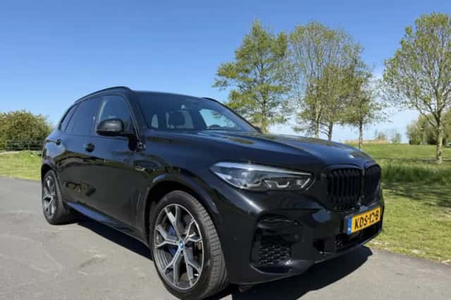 BMW X5 (2023) thumbnail 3