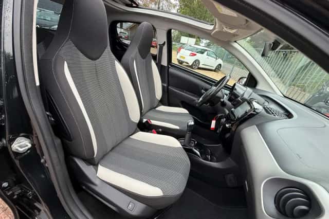 Peugeot 108 (2018) thumbnail 5