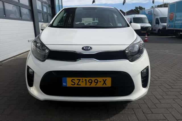 Kia Picanto (2018) thumbnail 2