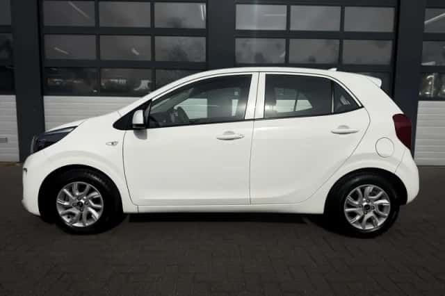 Kia Picanto (2018) thumbnail 3