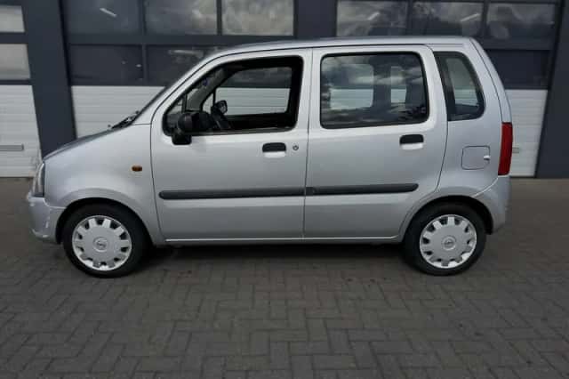 Opel Agila (2005) thumbnail 3