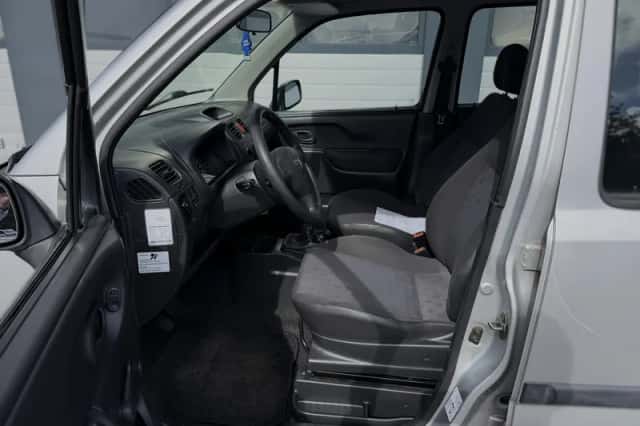 Opel Agila (2005) thumbnail 4