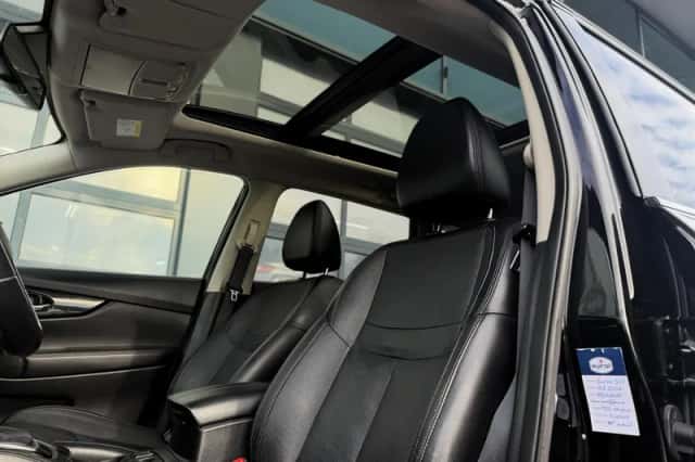 Nissan X-Trail (2021) thumbnail 5