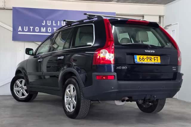 Volvo XC90 (2004) thumbnail 5