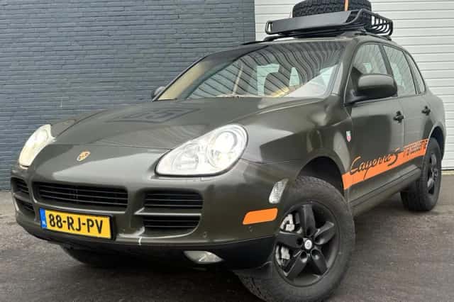 Porsche Cayenne (2005) thumbnail 1