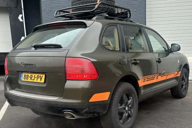 Porsche Cayenne (2005) thumbnail 5
