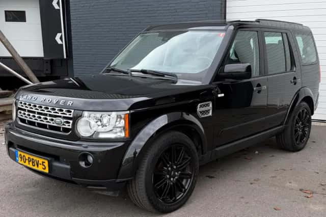 Land Rover Discovery (2011) thumbnail 2