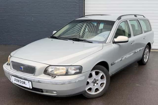 Volvo V70 (2002) thumbnail 1