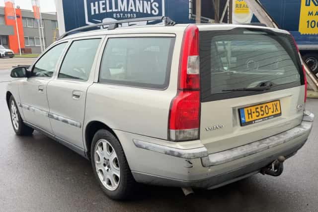 Volvo V70 (2002) thumbnail 4