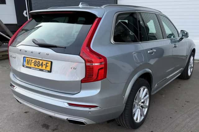 Volvo XC90 (2015) thumbnail 6