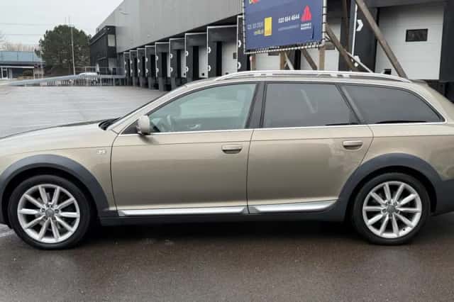 Audi A6 Allroad (2009) thumbnail 2