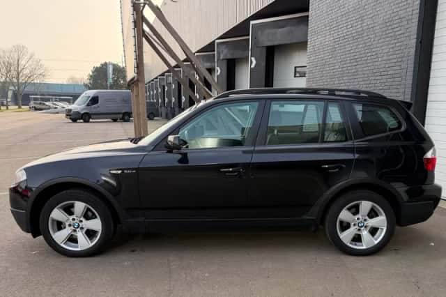 BMW X3 (2008) thumbnail 3