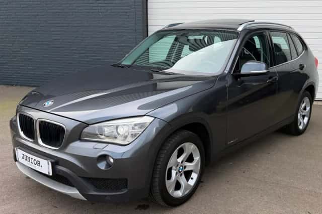 BMW X1 (2013) thumbnail 2
