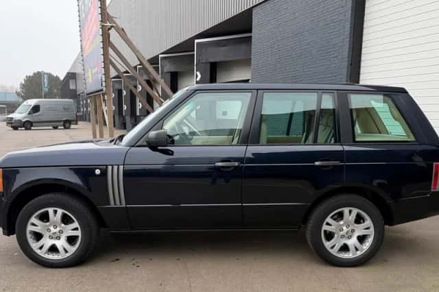 Land Rover Range Rover (2006) thumbnail 3