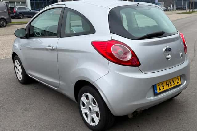 Ford Ka (2008) thumbnail 4
