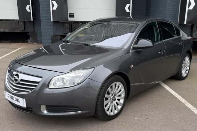 Opel Insignia (2009) thumbnail 2