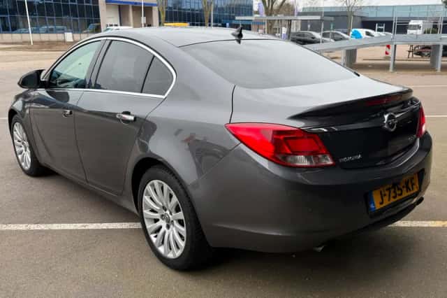 Opel Insignia (2009) thumbnail 4