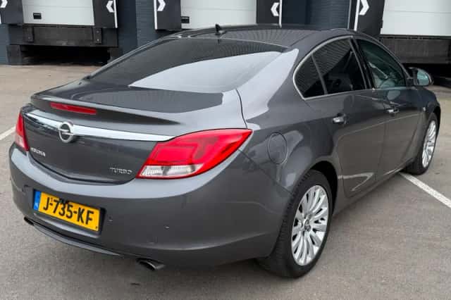 Opel Insignia (2009) thumbnail 6