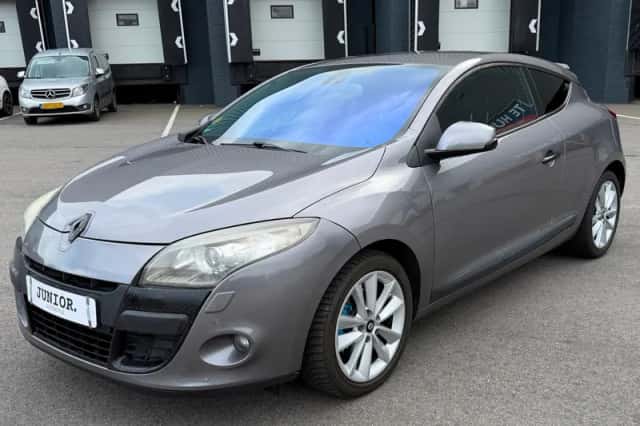 Renault Mégane (2010) thumbnail 2