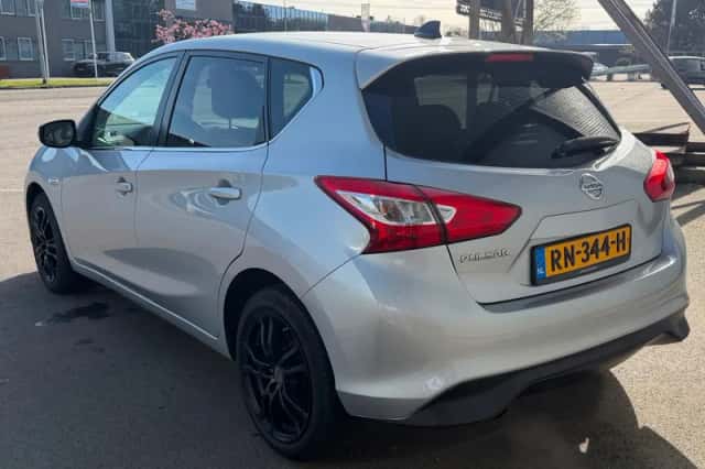 Nissan Pulsar (2018) thumbnail 4