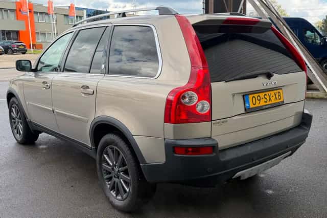 Volvo XC90 (2004) thumbnail 4